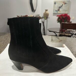 Labucq Black Ankle Boots